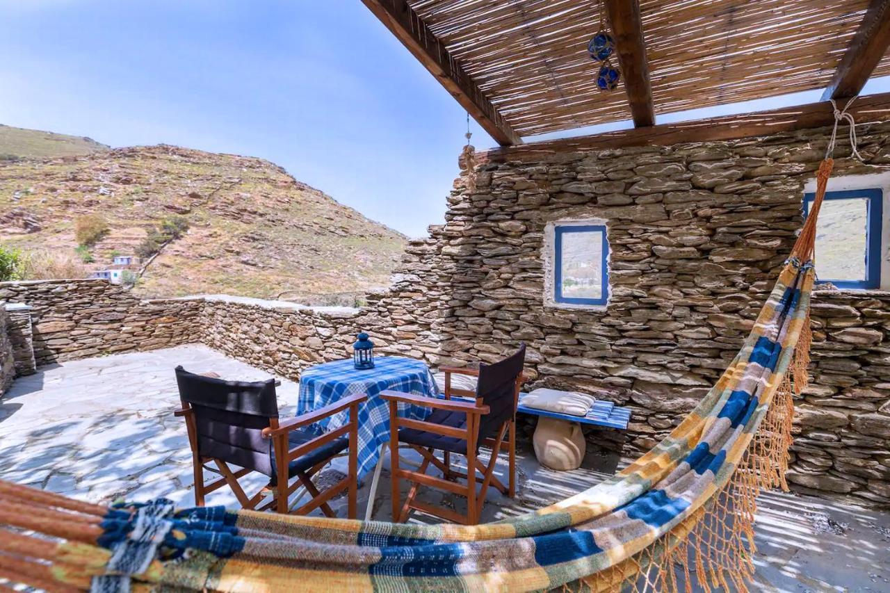 Traditional Village House On Kea Milopotamos  Exterior photo