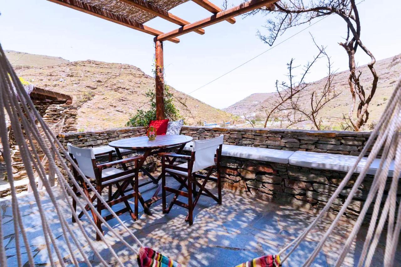 Traditional Village House On Kea Milopotamos  Exterior photo